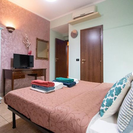 B&B Colorful Suite Yard โรม ภายนอก รูปภาพ