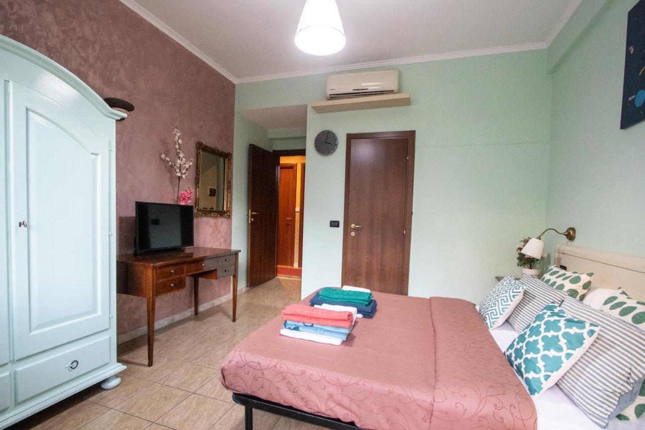 B&B Colorful Suite Yard โรม ภายนอก รูปภาพ