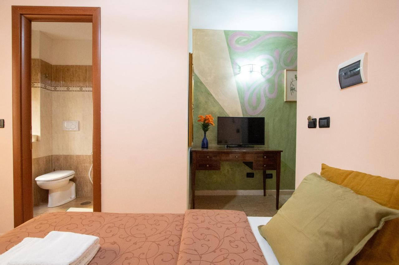 B&B Colorful Suite Yard โรม ภายนอก รูปภาพ