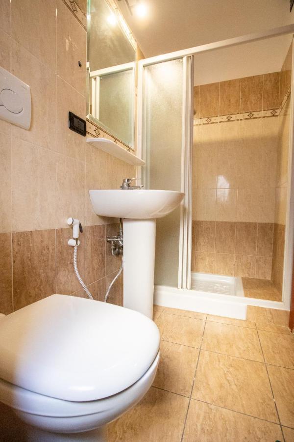 B&B Colorful Suite Yard โรม ภายนอก รูปภาพ