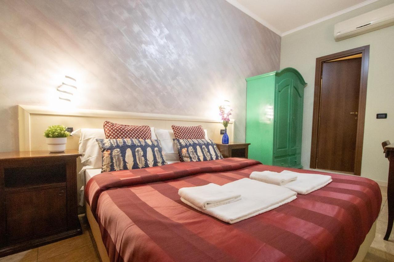 B&B Colorful Suite Yard โรม ภายนอก รูปภาพ